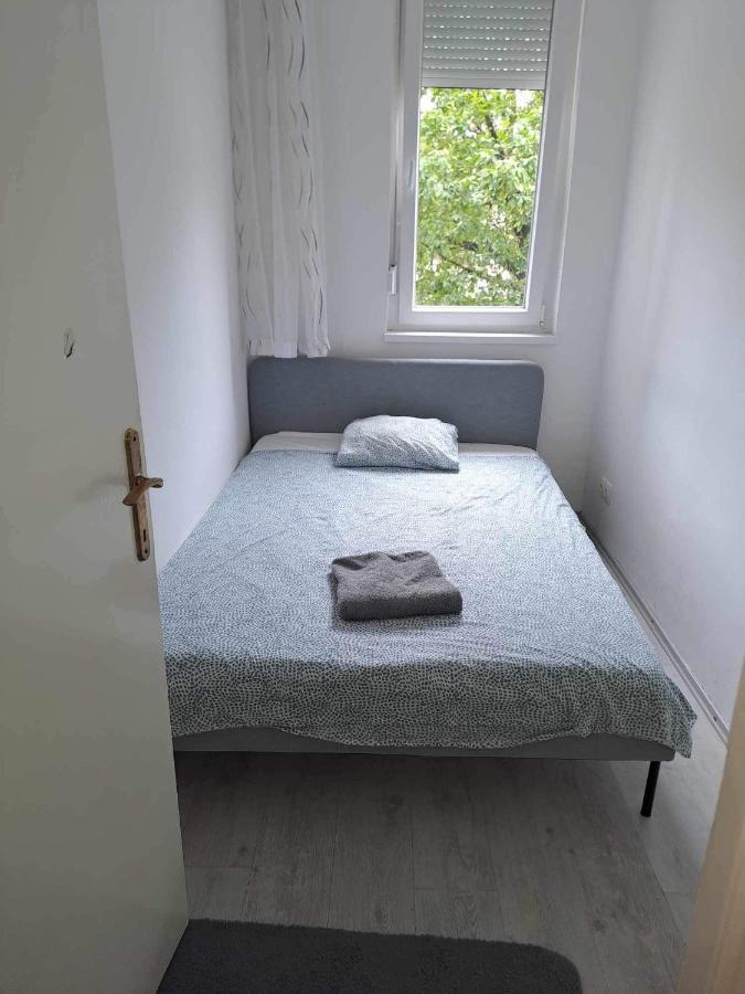 Central Apartment With Balcony Near Castle Hill Budapest Esterno foto