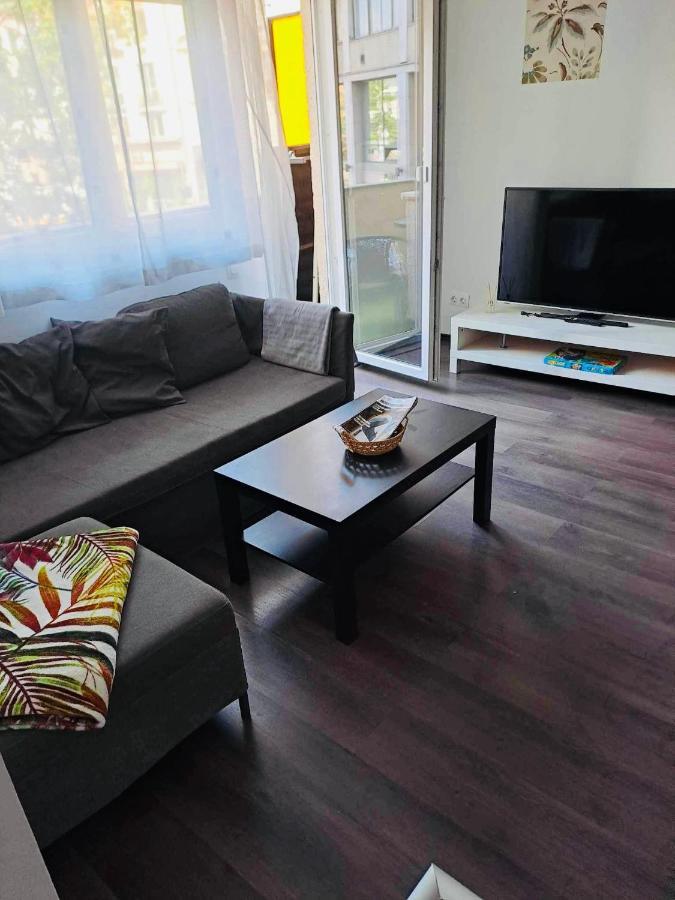 Central Apartment With Balcony Near Castle Hill Budapest Esterno foto