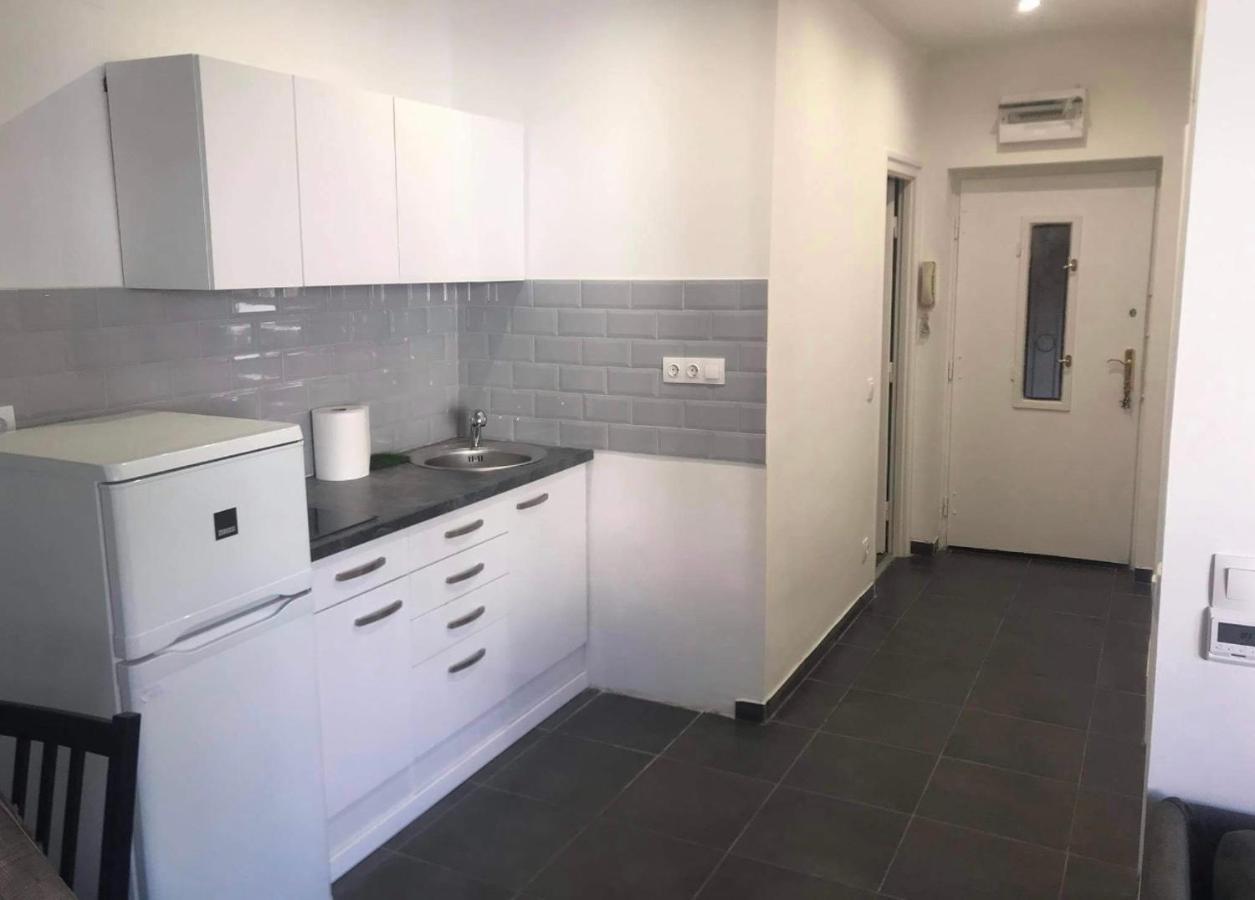 Central Apartment With Balcony Near Castle Hill Budapest Esterno foto